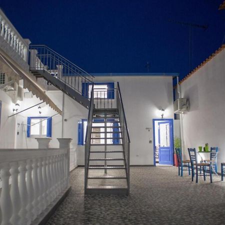 Aimou Studio'S Apartment'S Pireus Zewnętrze zdjęcie