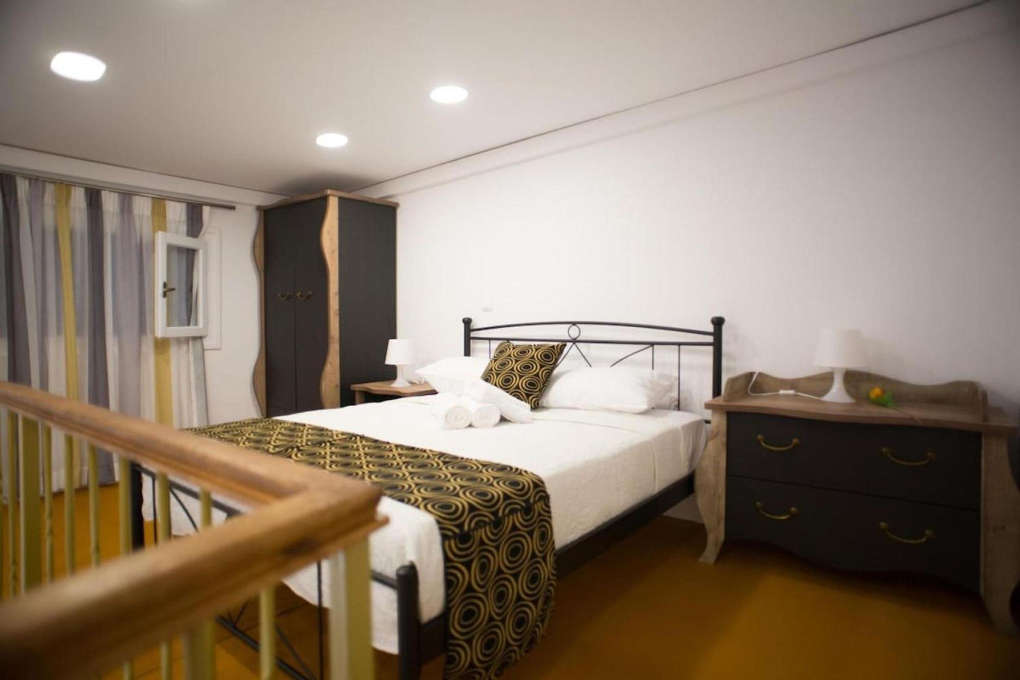 Aimou Studio'S Apartment'S Pireus Zewnętrze zdjęcie