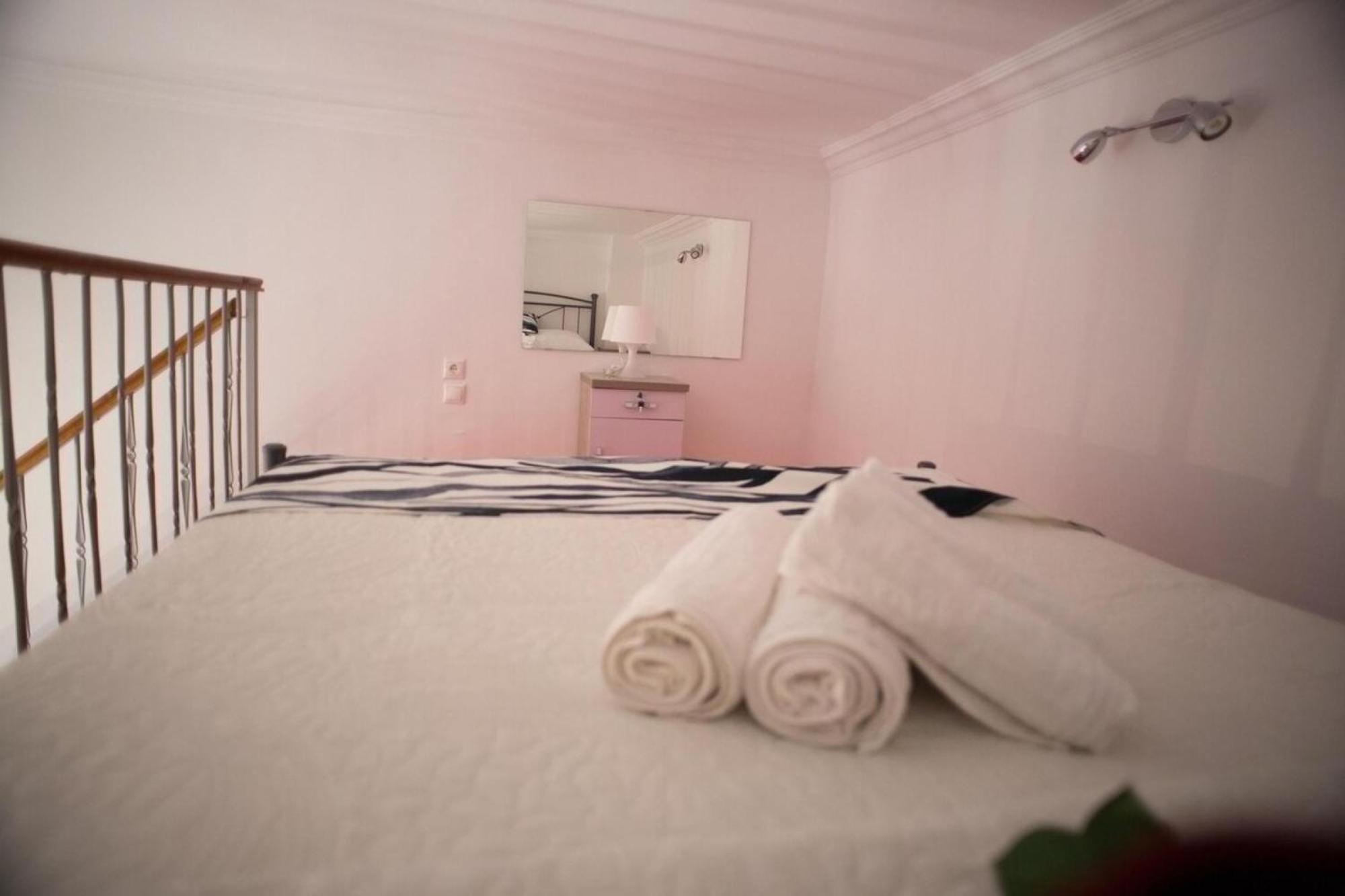 Aimou Studio'S Apartment'S Pireus Zewnętrze zdjęcie